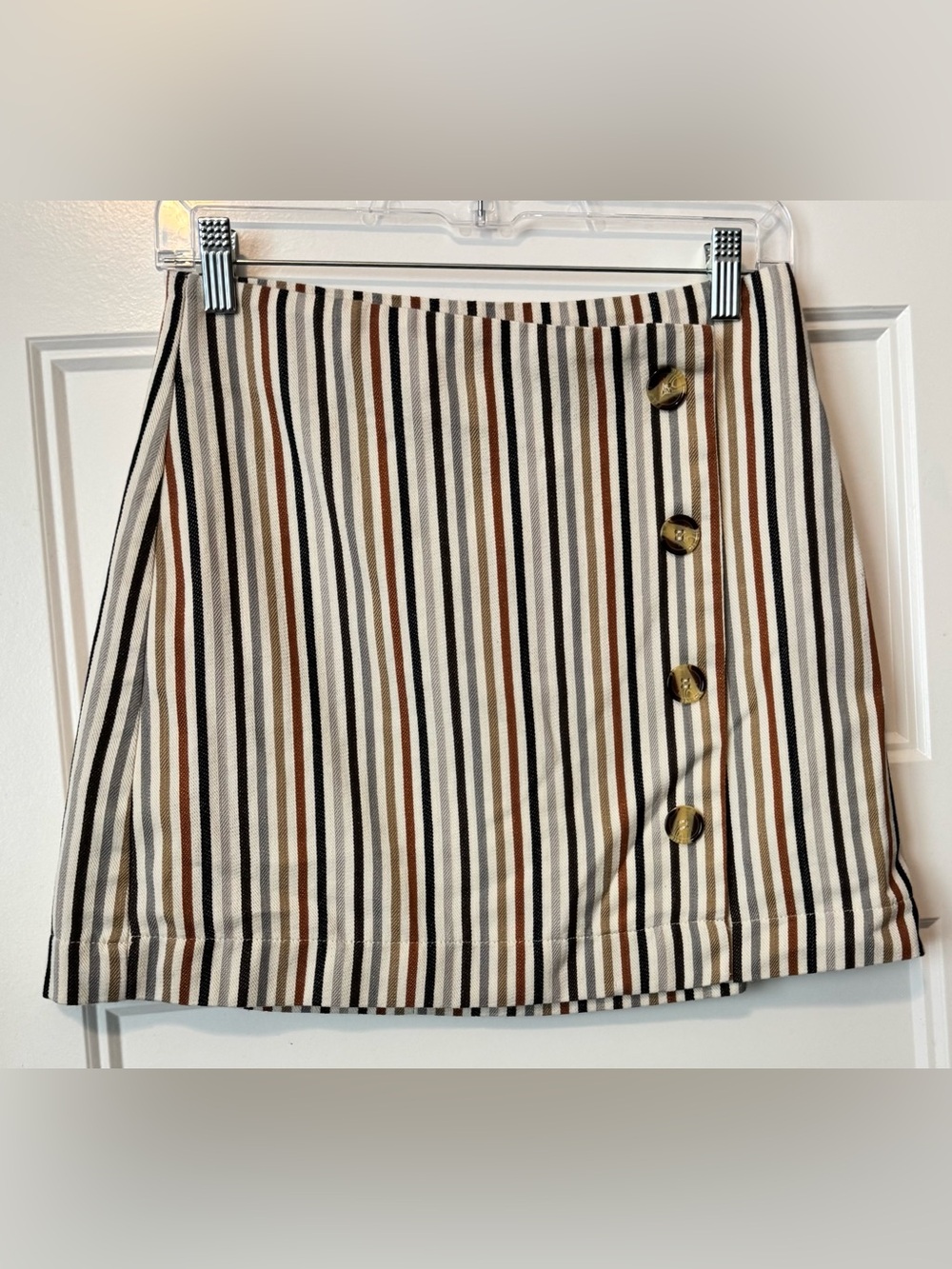 Altar’d State Striped Button Front Mini Skirt Size S Neutral Preppy - Picture 1 of 8
